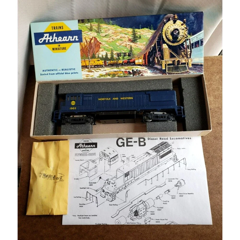 Vintage ATHEARN HO Scale GE U28B Diesel LOCOMOTIVE Norfolk & Western #1903 Blue